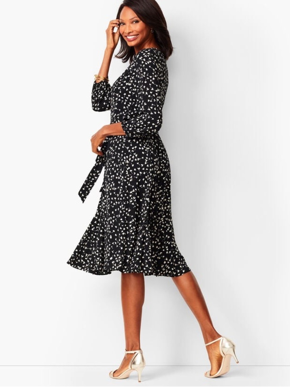 Talbots Floral Fit And Flare Dress Black Feminine Office 10 Classic Sophisticate - Picture 3 of 14